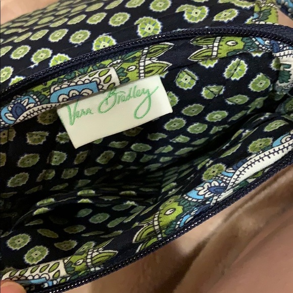 Vera Bradley Crossbody Purse - Picture 4 of 8